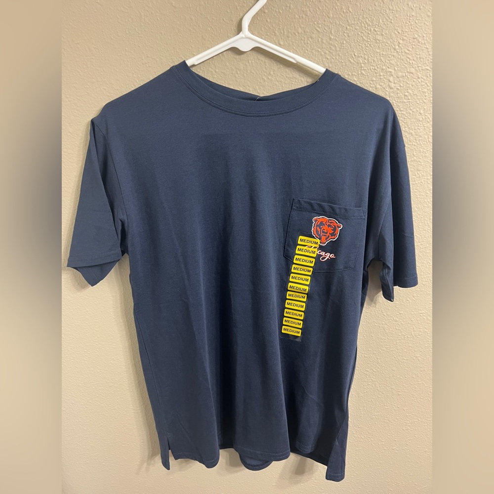 Chicago Bears Medium Women’s Graphic Print Tshirt